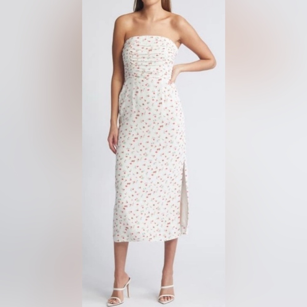 NWT Wayf Ditsy Floral dress